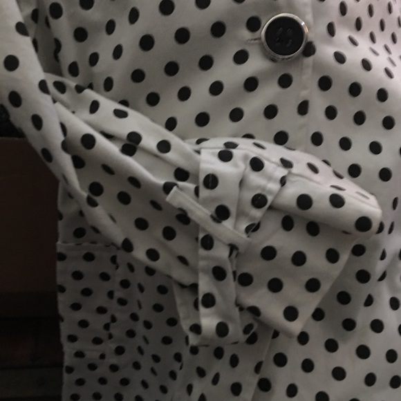 Size medium jacket - Picture 4 of 4